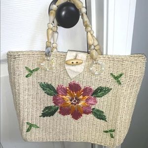 Woven Natural Straw Real Shells Handle Beach Purse With Flower NWOT 12x10